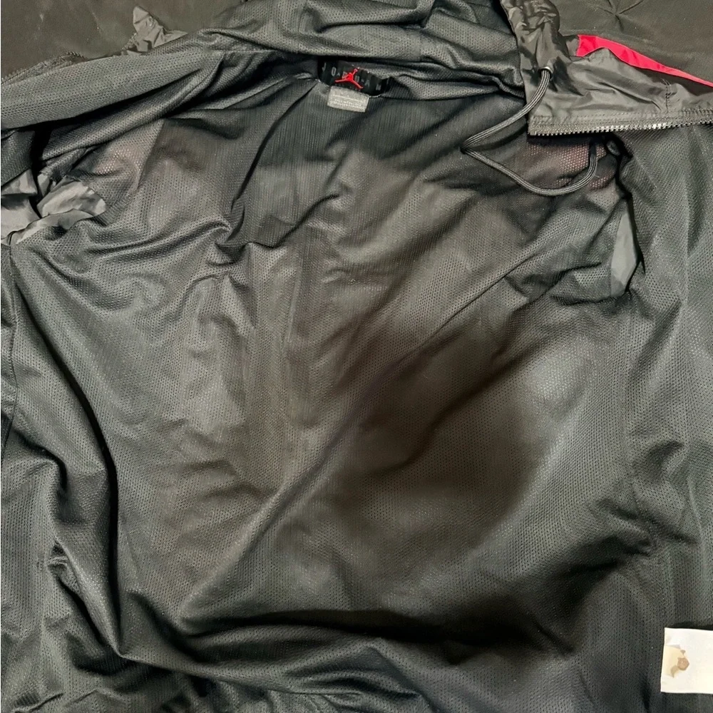 Air Jordan Windbreaker - Picture 7 of 7